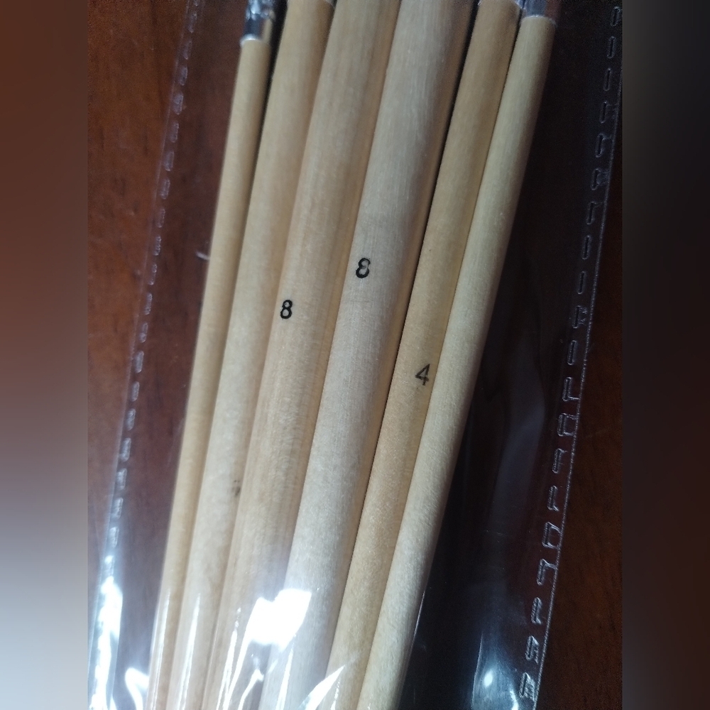 New Lot Of 3 Six Pack Of Art Skills Long Handle Paint Brush Craft - Picture 2 of 3